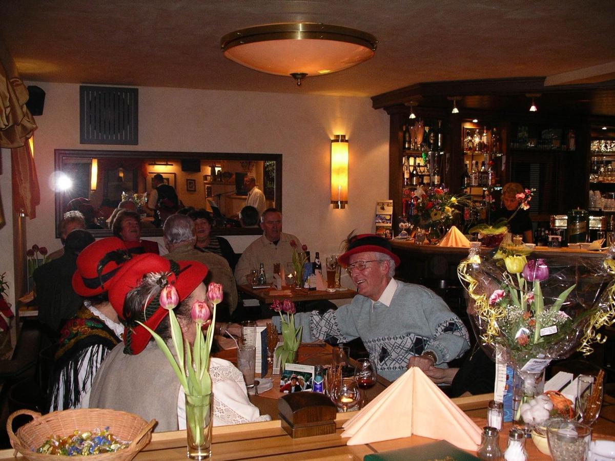Hotel & Gasthaus Sterngrund Zella-Mehlis Eksteriør bilde